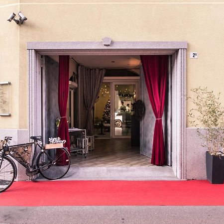 Bhl Boutique Rooms Legnano Exterior foto